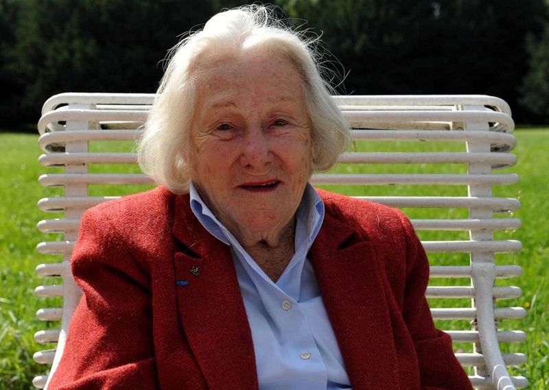 Geneviève Bossu, convoyeuse de l’air en 1945