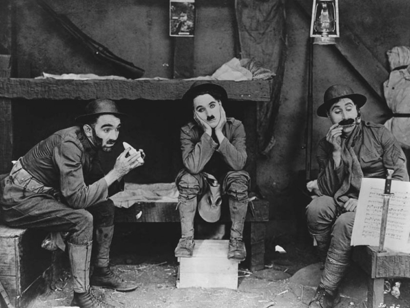 Charlot soldat (1918)